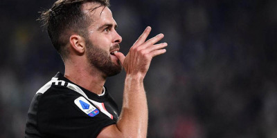 Juve Disebut Sudah Nggak Butuh Pjanic thumbnail